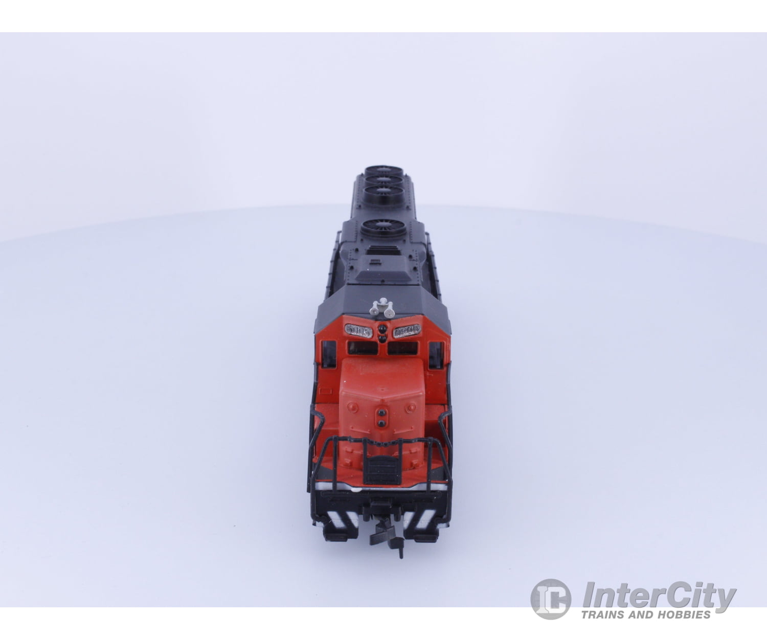 Bachmann 0568 HO EMD GP40 Canadian National (CN) 5075 Analog DC Locomotives