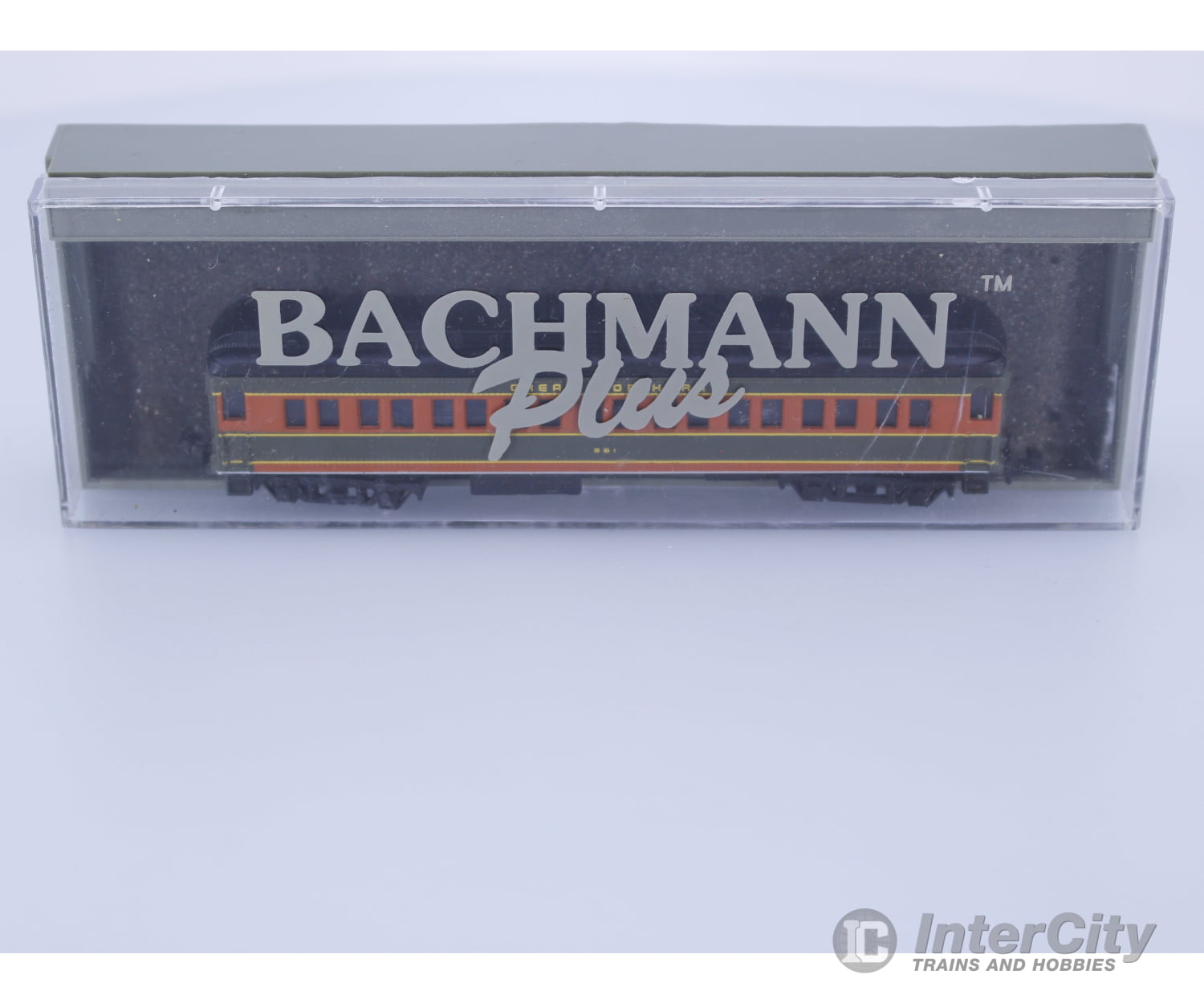 Bachmann 13062 N Passenger Coach Lighted Great Northern (GN) 961 Passenger Cars