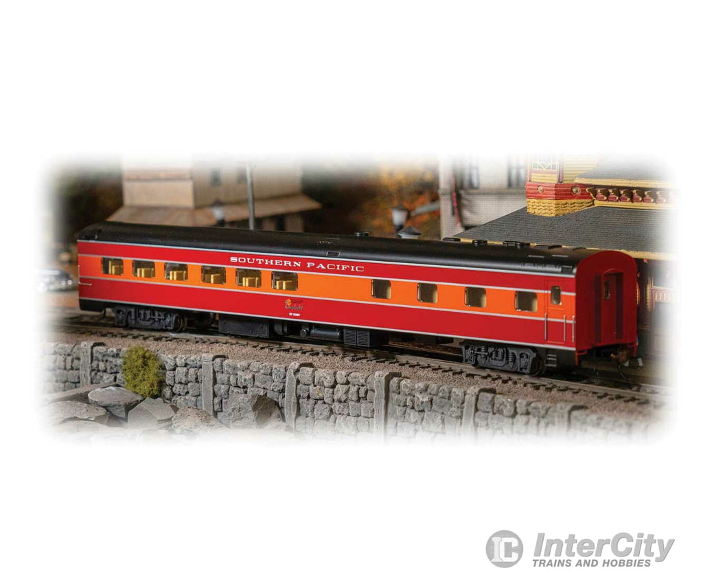 Bachmann 14806 85 Smooth-Side Diner - Ready To Run -- Southern Pacific 10267 (Daylight Orange Red