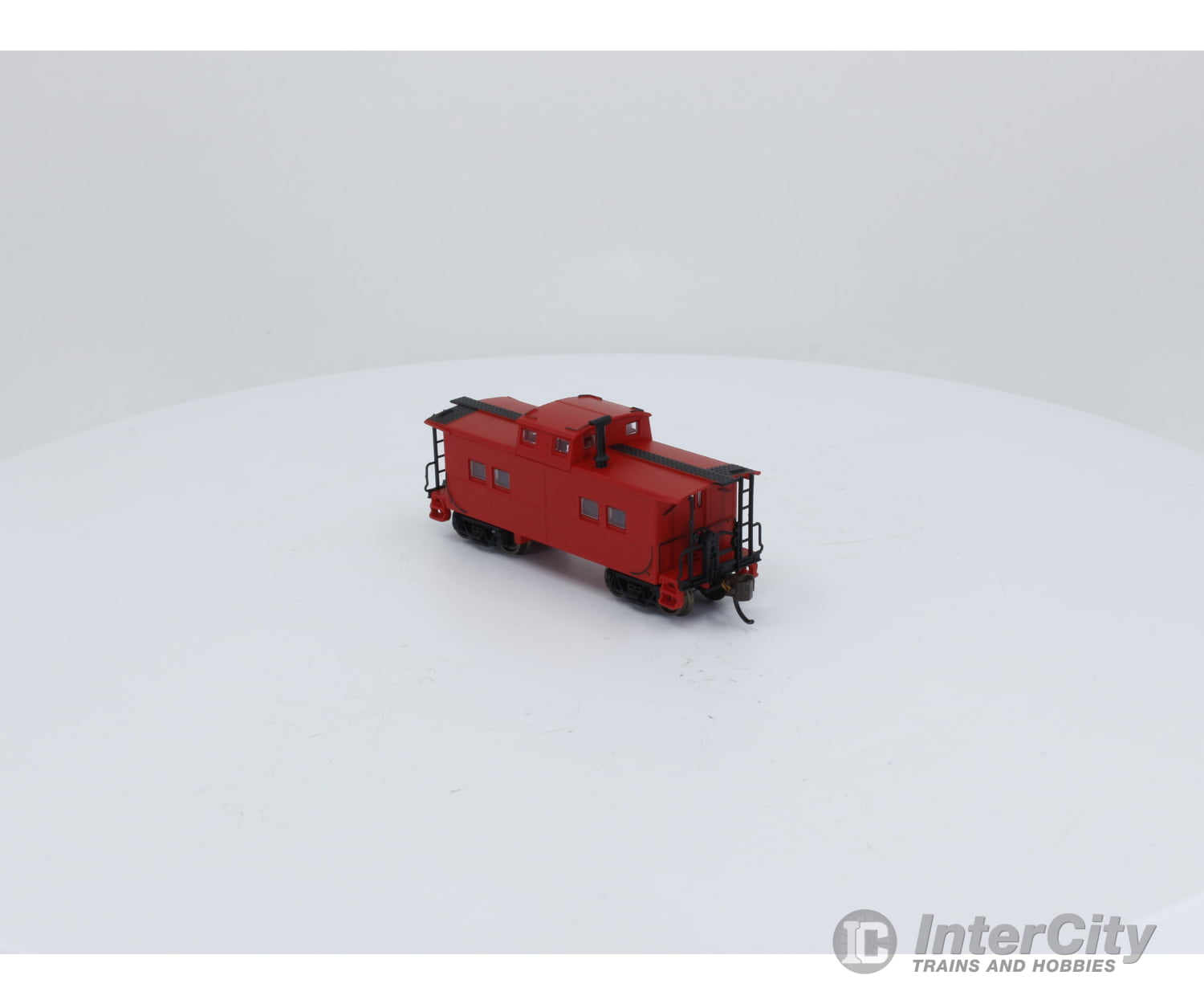 Bachmann 16856 N Northeast Steel Caboose Painted Unlettered - Red Undecorated Freight Cars