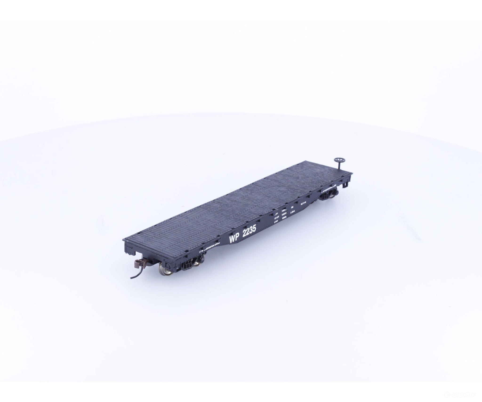 Bachmann 17325 HO Flat Car Western Pacific (WP) 2235 - Freight Cars