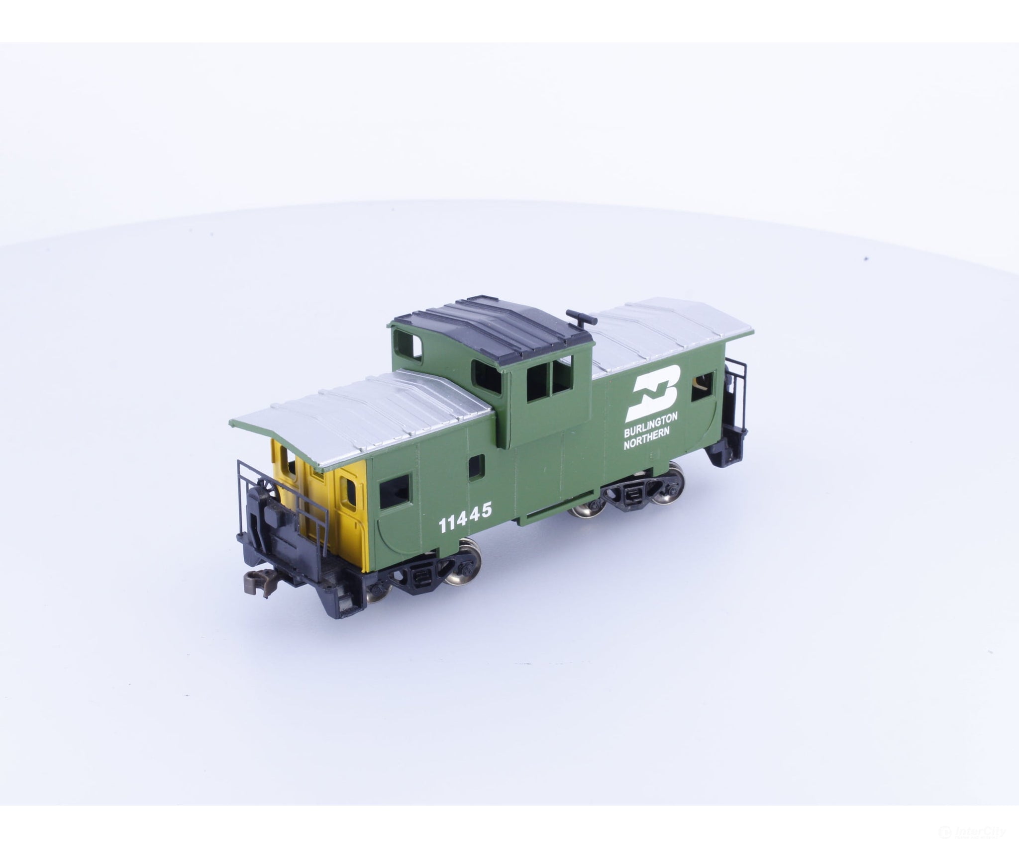 Bachmann 17703 HO 36’ Wide Vision Caboose Burlington Northern (BN) 11445 - Freight Cars