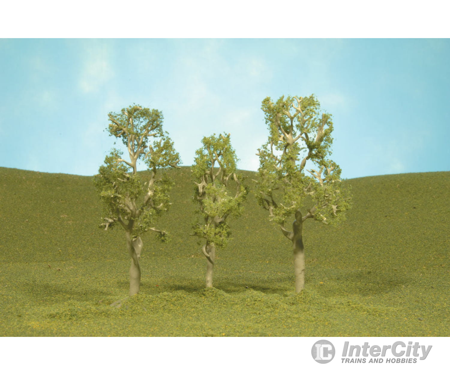 Bachmann 32010 Aspen Trees - Scenescapes(Tm) -- 3 To 4 7.6 10.2Cm Pkg(3) & Vegetation