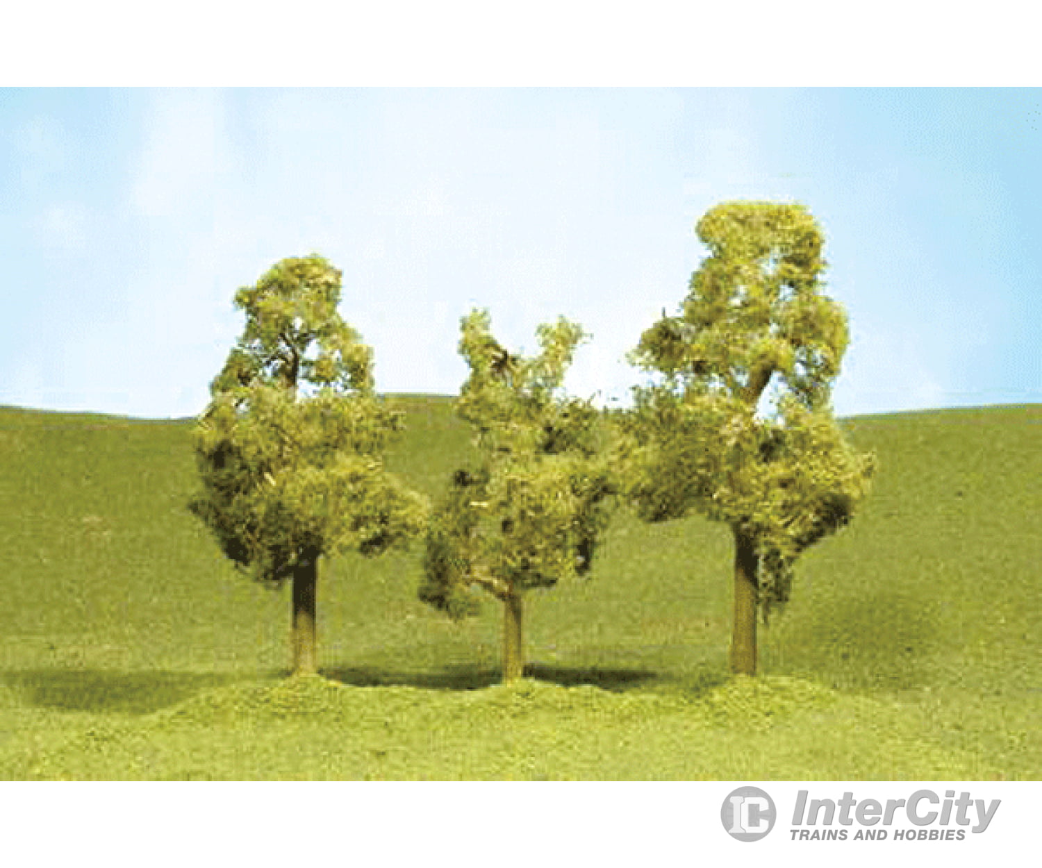 Bachmann 32109 Scenescapes(Tm) Layout-Ready Trees -- Sycamore 2-1/2 - 2-3/4 Pkg(4) & Vegetation