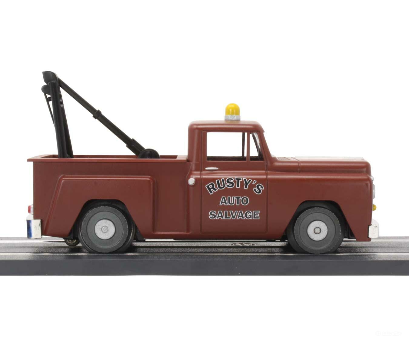 Bachmann 42748 Operating Tow Truck - E-Z Streets(R) -- Rustys Auto Salvage Cars & Trucks