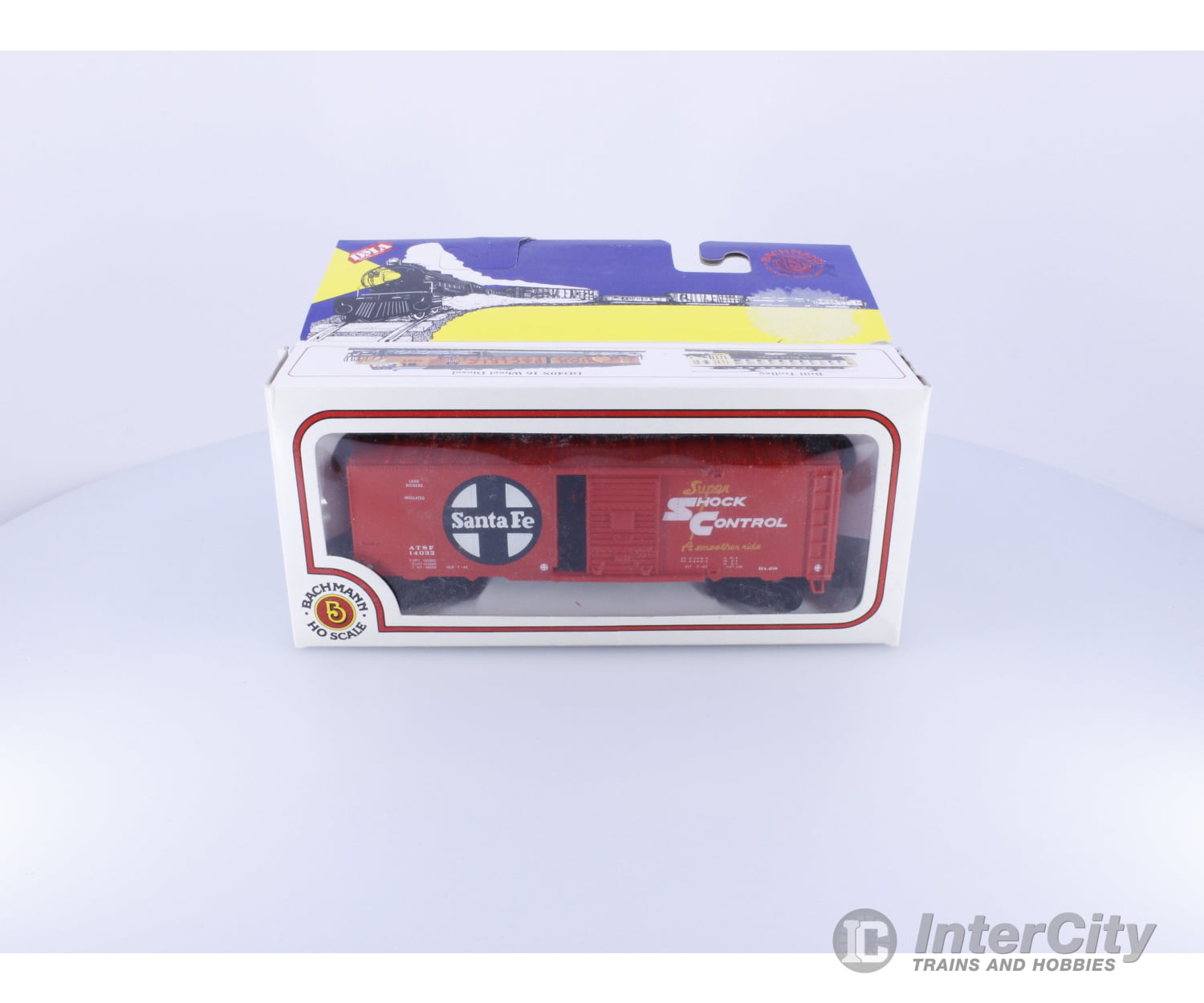Bachmann 431000 HO 41’ Steel Box Car Santa Fe (SF) 14032 Freight Cars