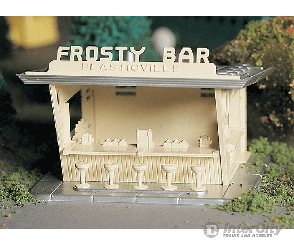 Bachmann 45606 Plasticville U.s.a.(R) Classic Kits -- Frosty Bar Structures