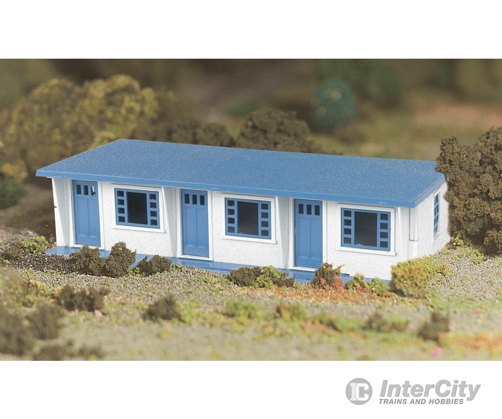 Bachmann 45616 Plasticville U.s.a.(R) Classic Kits -- Motel (White Blue) Structures