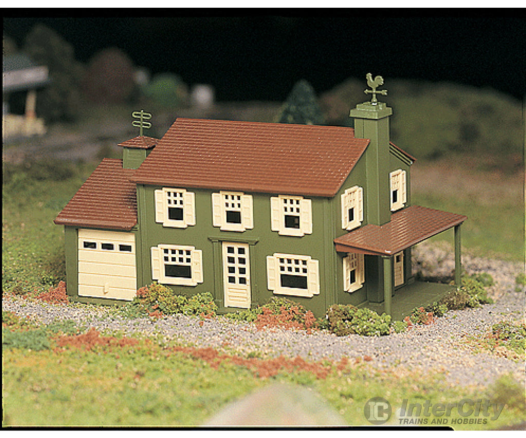 Bachmann 45622 Plasticville U.s.a.(R) Classic Kits -- Two-Story House Structures