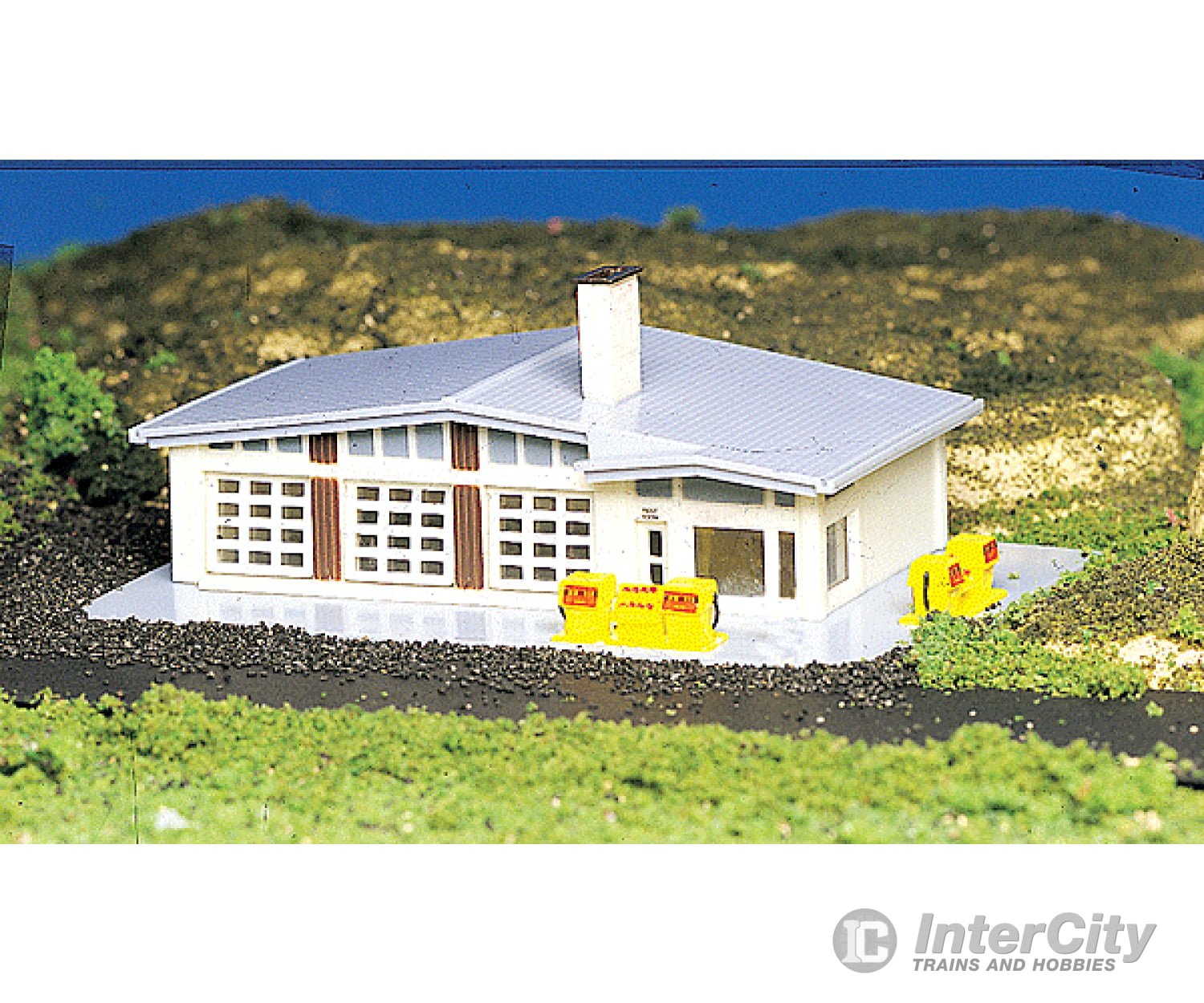 Bachmann 45904 Shell Gas Station -- Assembled - 3-1/2 X 5-1/2 8.9 14Cm Structures