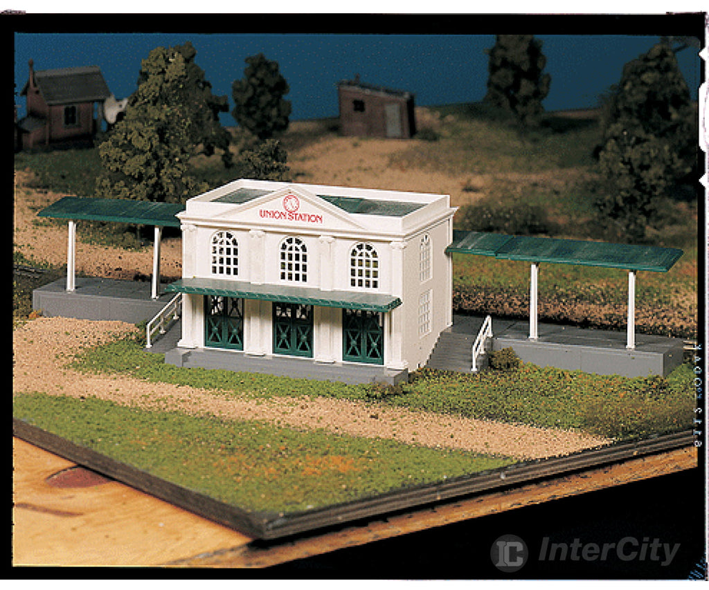 Bachmann 45976 Plasticville U.s.a.(R) Classic Kits -- Union Station Structures