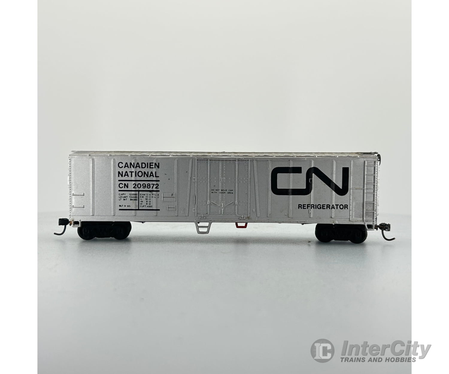 Bachmann 50 Steel Reefer Boxcar Canadian National Cn 209872 Freight Cars