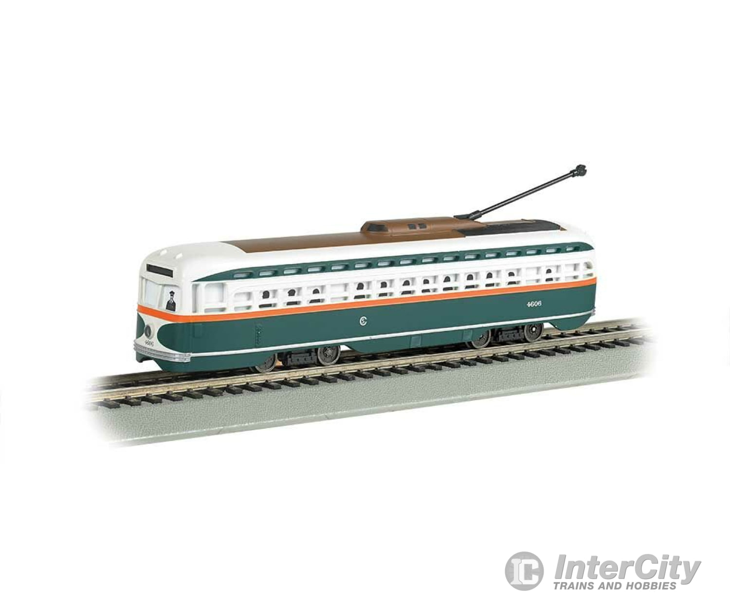 Bachmann 60504 Pcc Streetcar W/Dcc Sound & Sparking Trolley Pole -- Chicago (Green White Red)