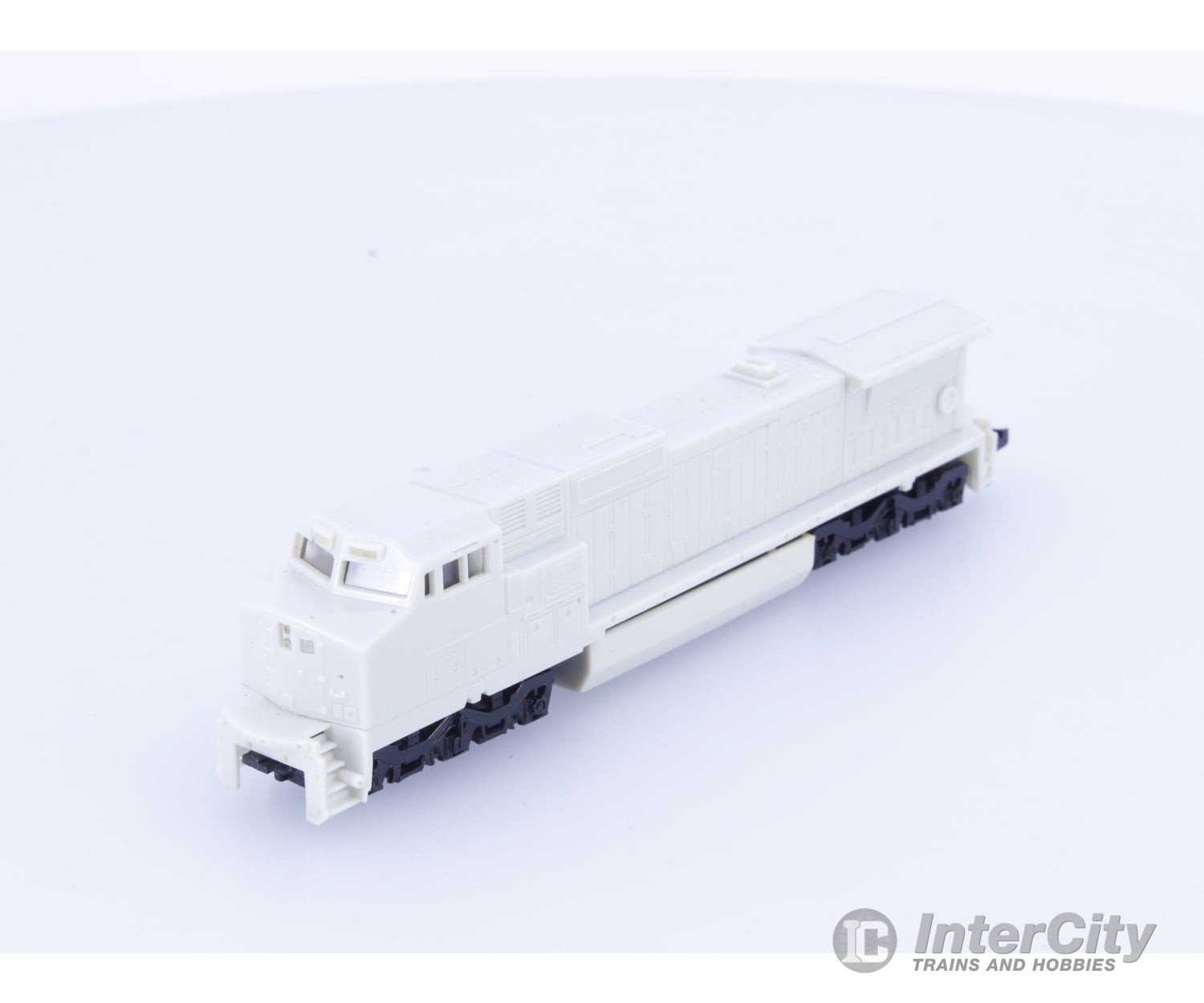 Bachmann 86051 N Spectrum Dash 8-40CW Diesel Locomotive Undecorated Analog DC Locomotives