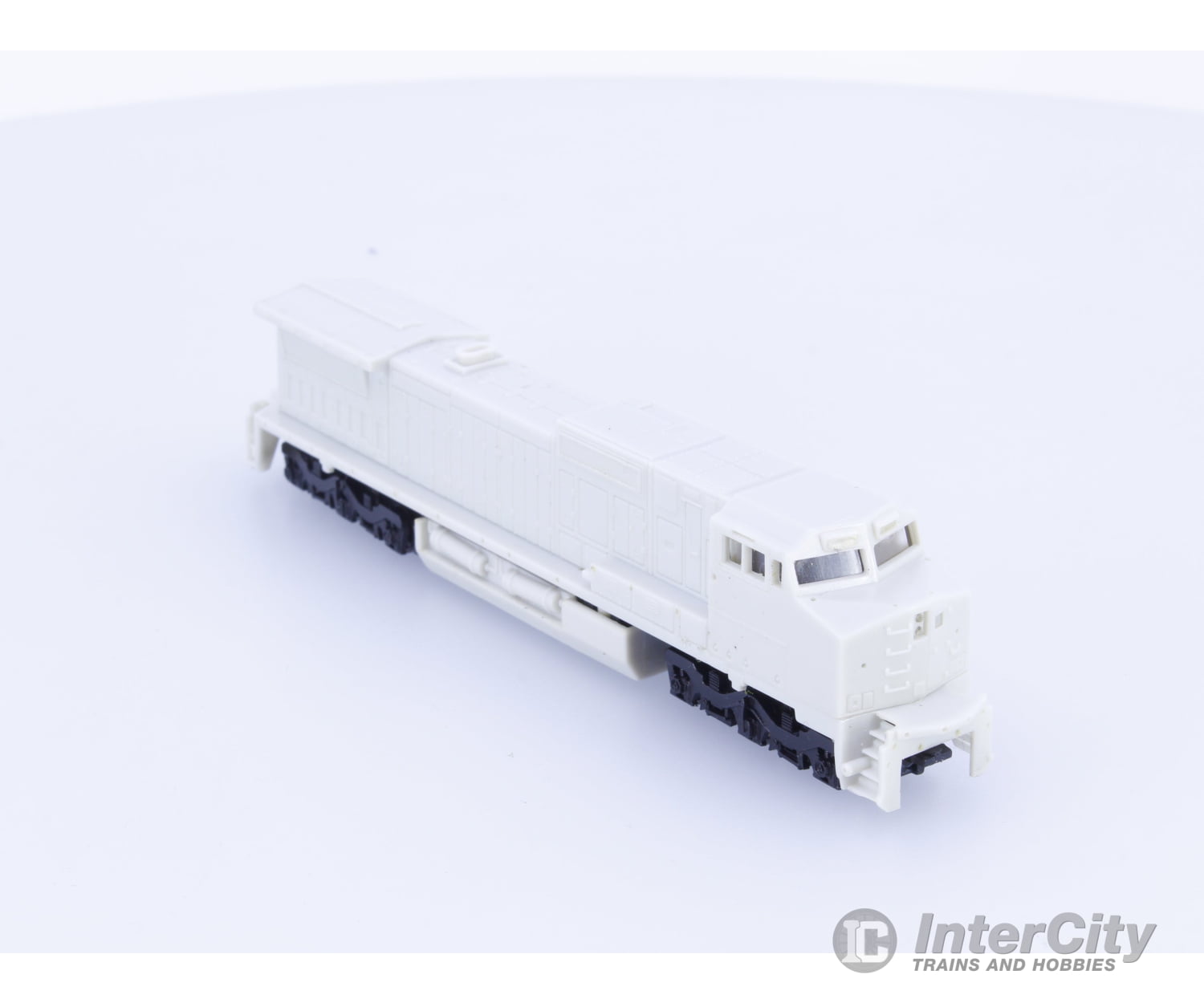 Bachmann 86051 N Spectrum Dash 8-40CW Diesel Locomotive Undecorated Analog DC Locomotives