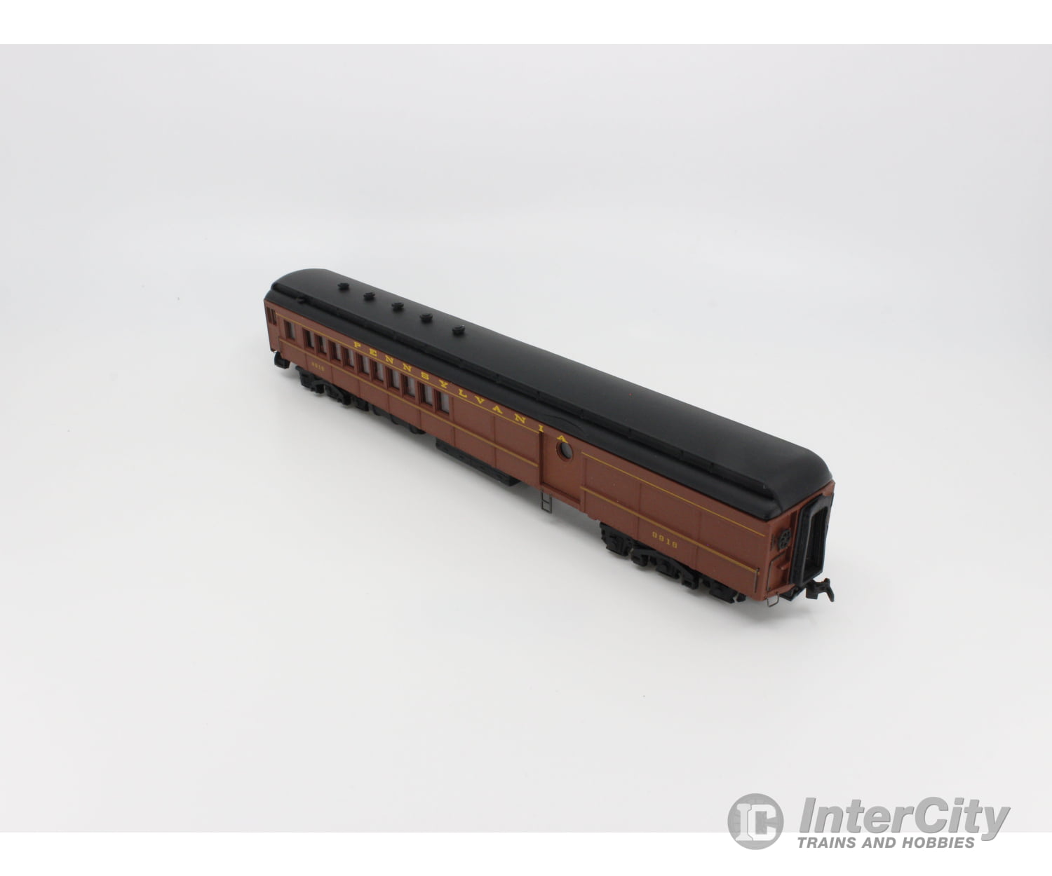 Bachmann 89011 Ho Combine Passenger Car With Porthole Door Pennsylvania (Prr) 9916 Cars