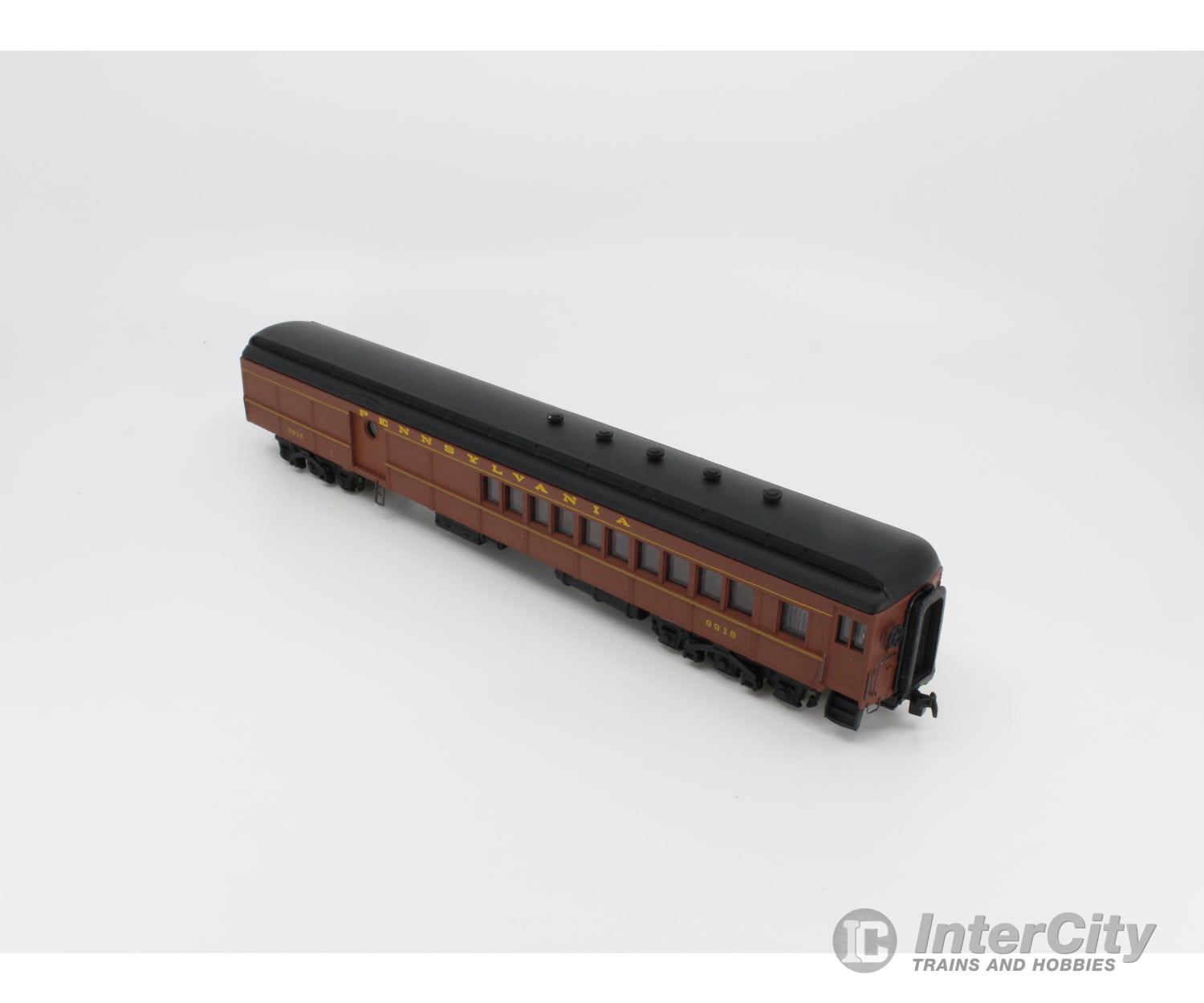 Bachmann 89011 Ho Combine Passenger Car With Porthole Door Pennsylvania (Prr) 9916 Cars