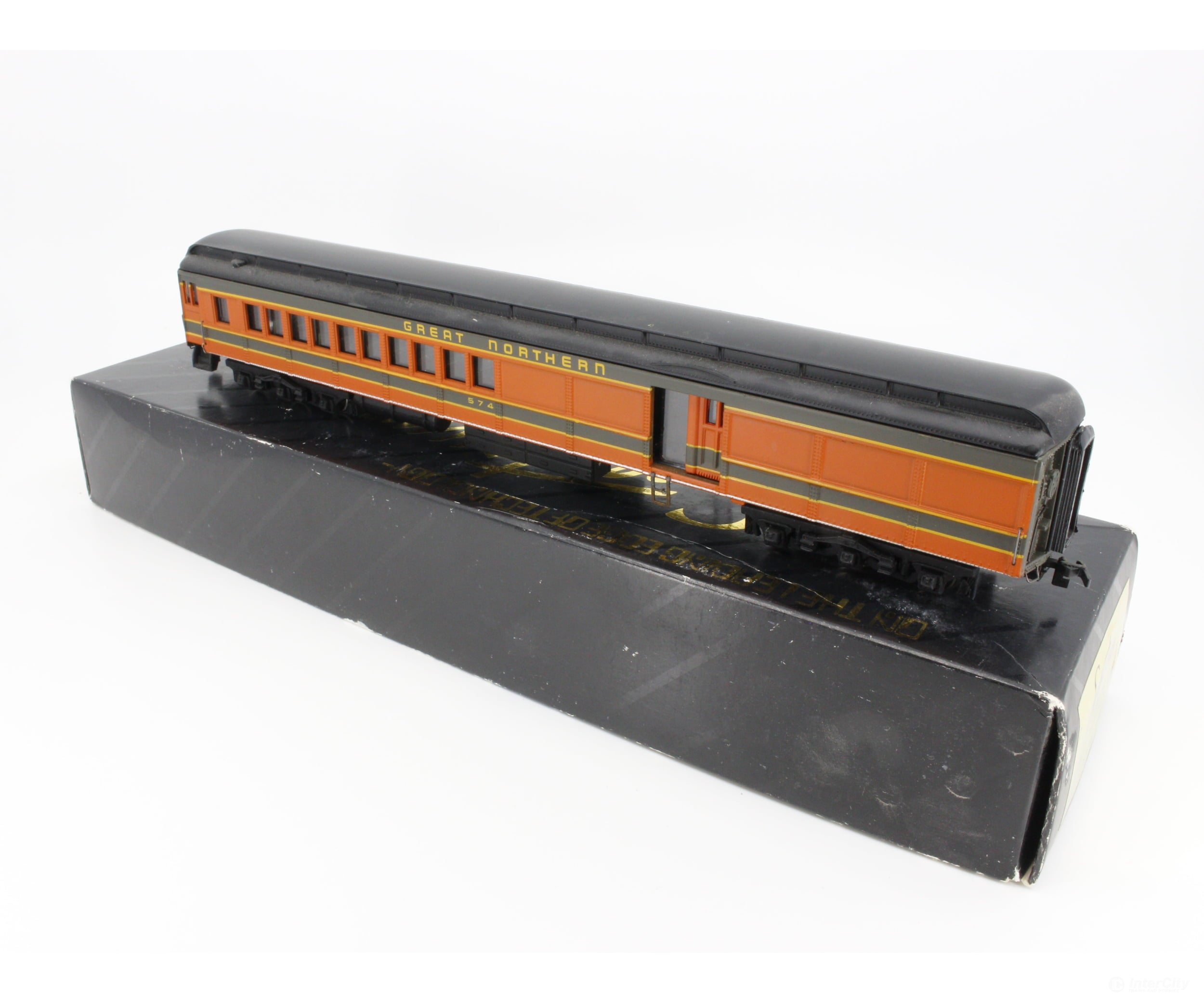 Bachmann 89031 Ho Combine Passenger Car Great Northern (Gn) 574 Cars