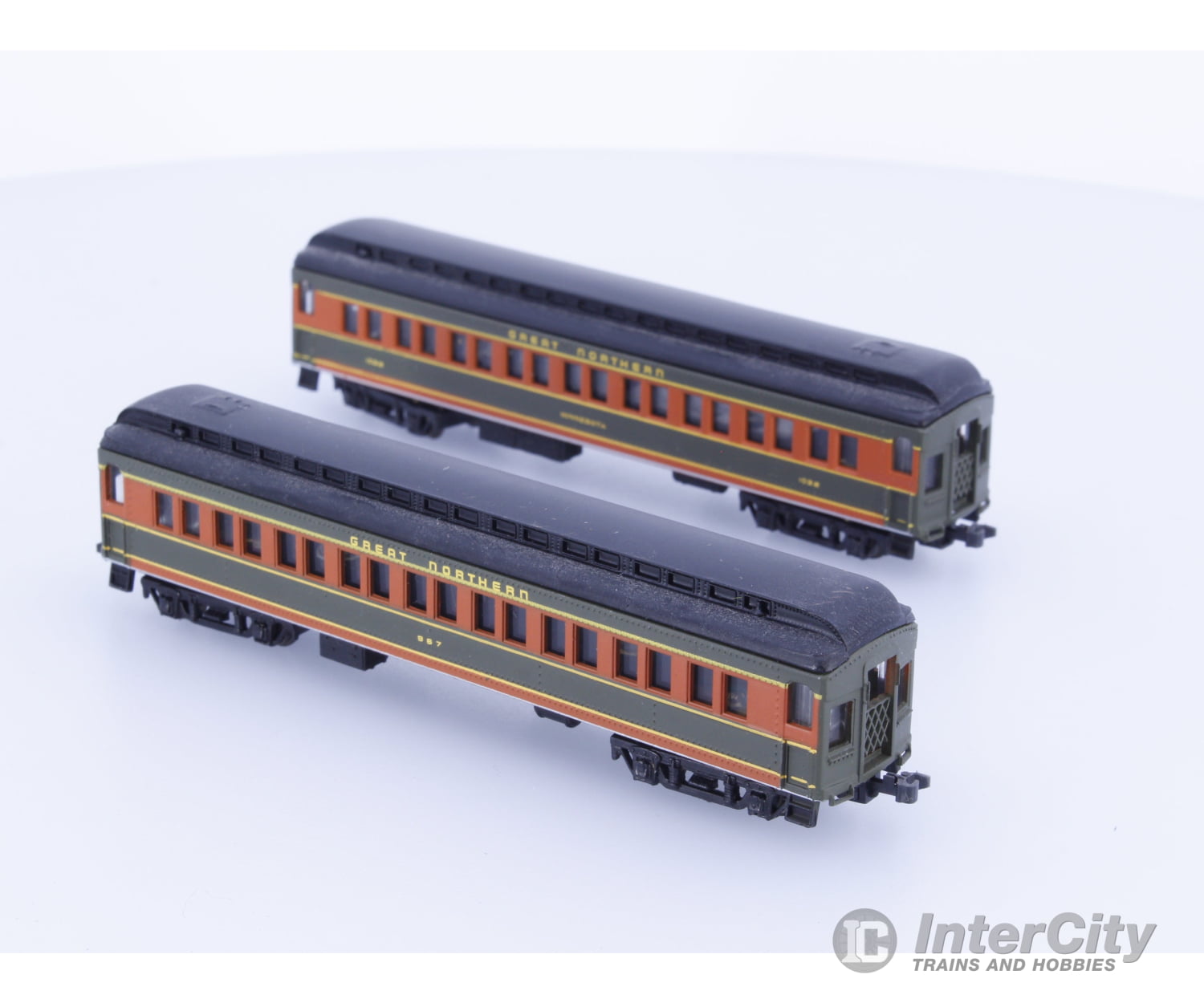 Bachmann GNPASS2X N 2 Short Passenger Cars Great Northern (GN) 967 Minnesota Passenger Cars