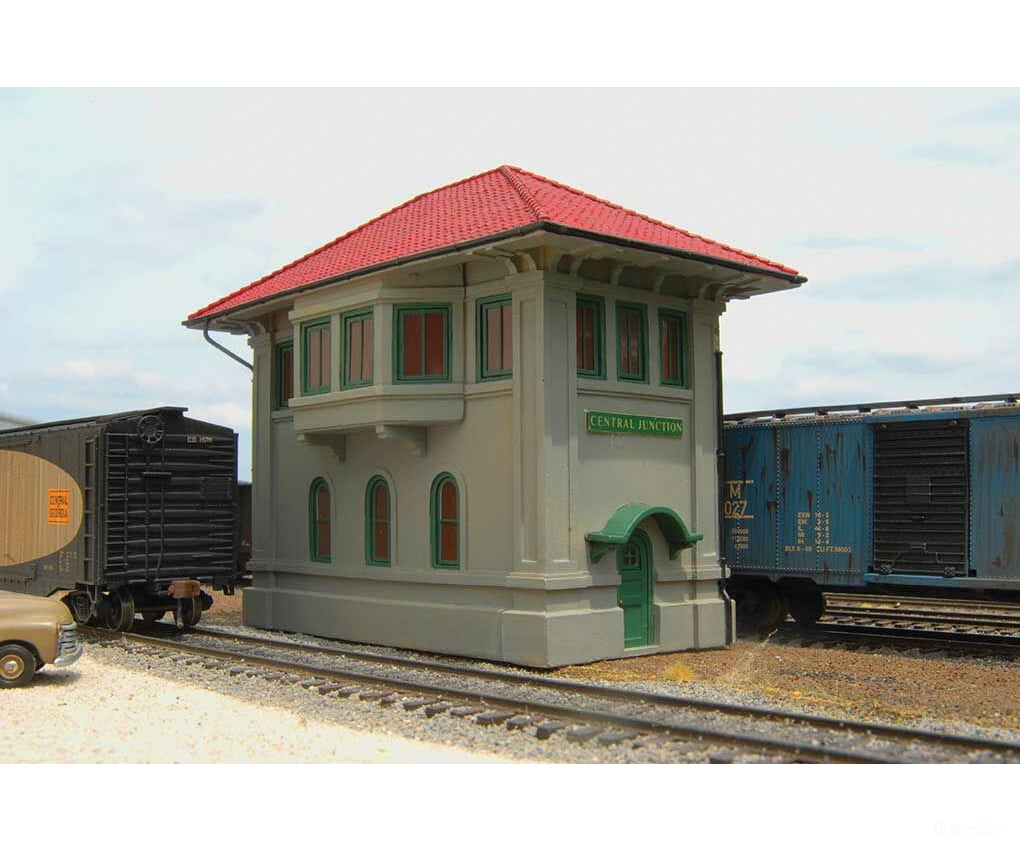 Bachmann 35114 Central Junction Concrete Switch (Interlocking) Tower - Scene Scapes(R) -- 5-3/4 X