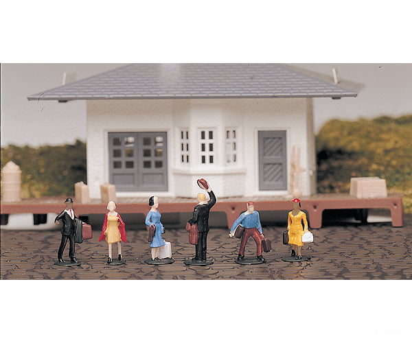 Bachmann 42330 Figures -- Passengers Waiting Pkg(6)