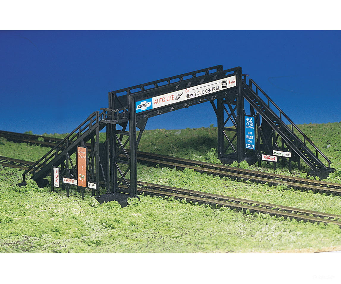 Bachmann 45172 Plasticville Classic Kit -- Pedestrian Foot Bridge Structures