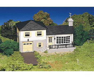 Bachmann 45213 Plasticville Classic Kit - Split-Level House -- 2-7/8 X 6-1/8 7.3 15.5Cm Structures