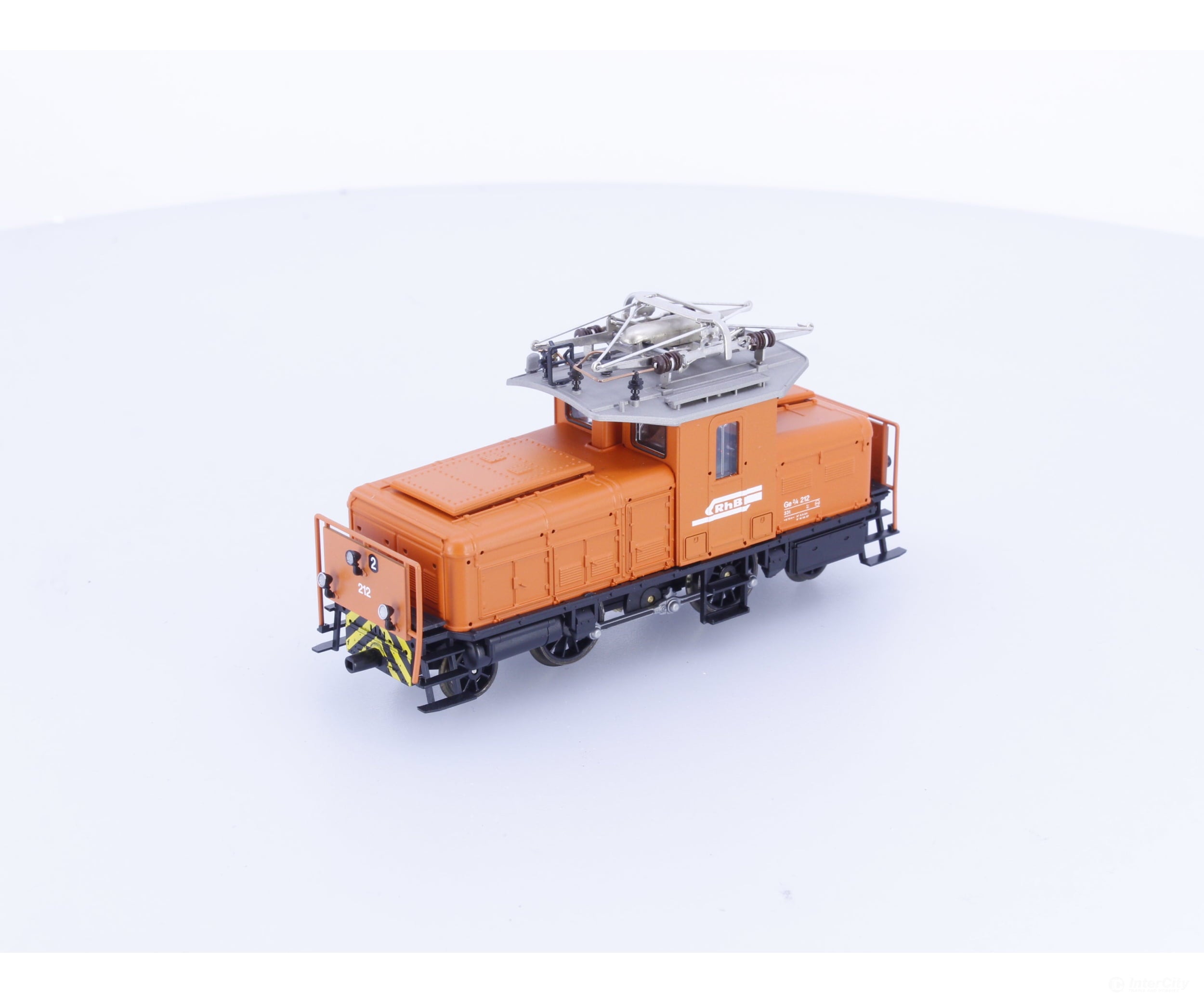Bemo 1257122 HOm RhB Ge 2/4 Electric Locomotive Rangierlokomotive 212 Analog DC - European Locomotives