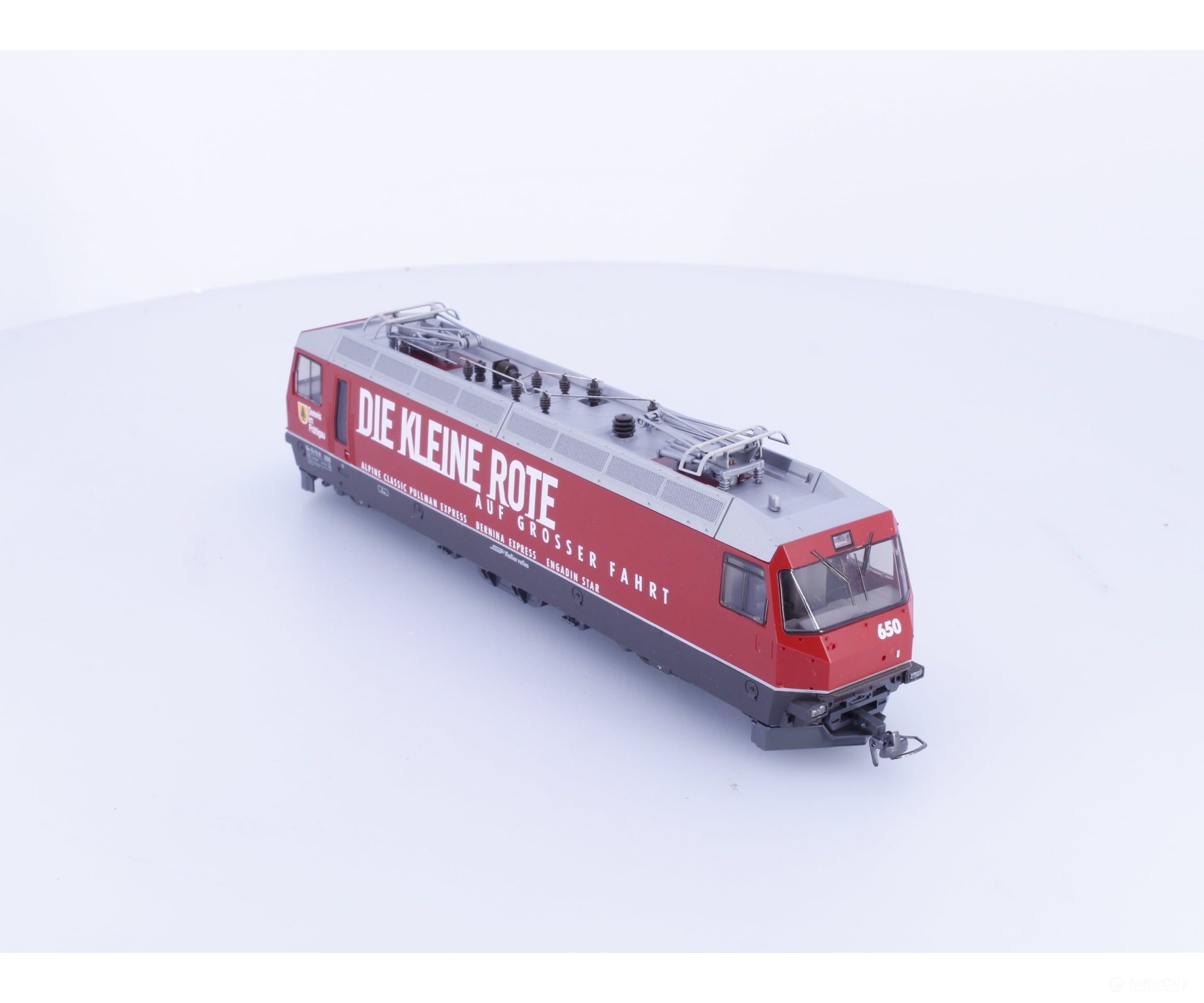 Bemo 1259110 HOm RhB Ge 4/4 III Electric Locomotive Werbelok Die Kleine Rote 650 Analog DC - European Locomotives