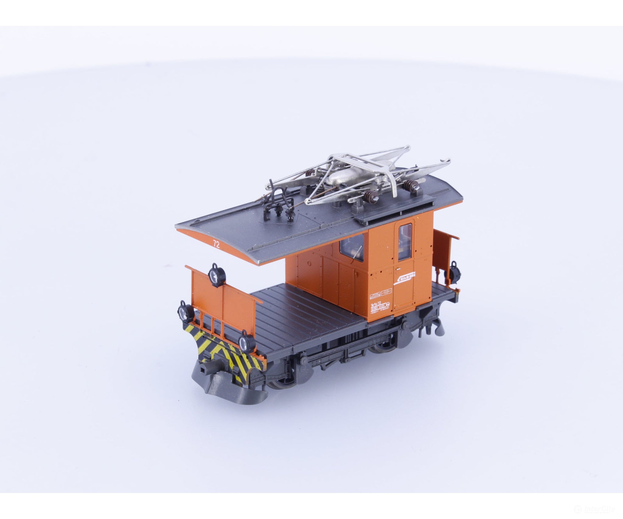 Bemo 1270122 HOm RhB Te 2/2 Electric Locomotive Rangiertraktor 72 Analog DC - European Locomotives