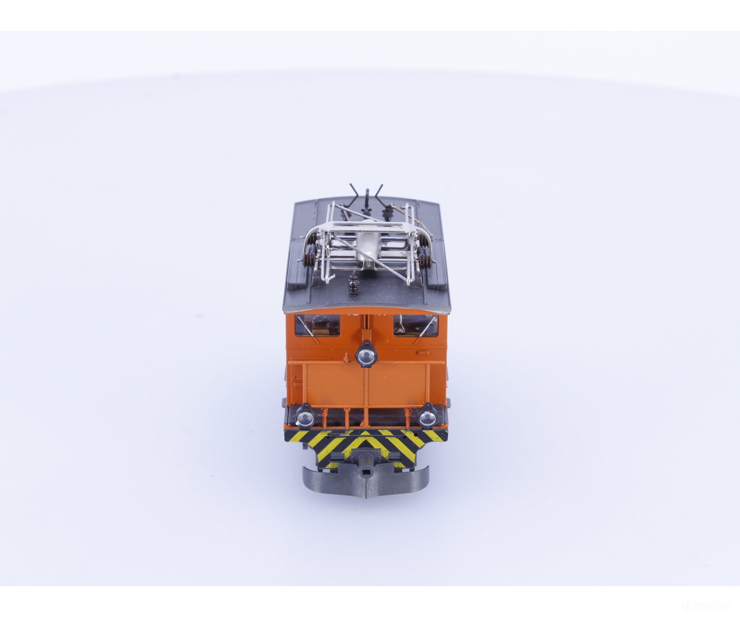 Bemo 1270122 HOm RhB Te 2/2 Electric Locomotive Rangiertraktor 72 Analog DC - European Locomotives