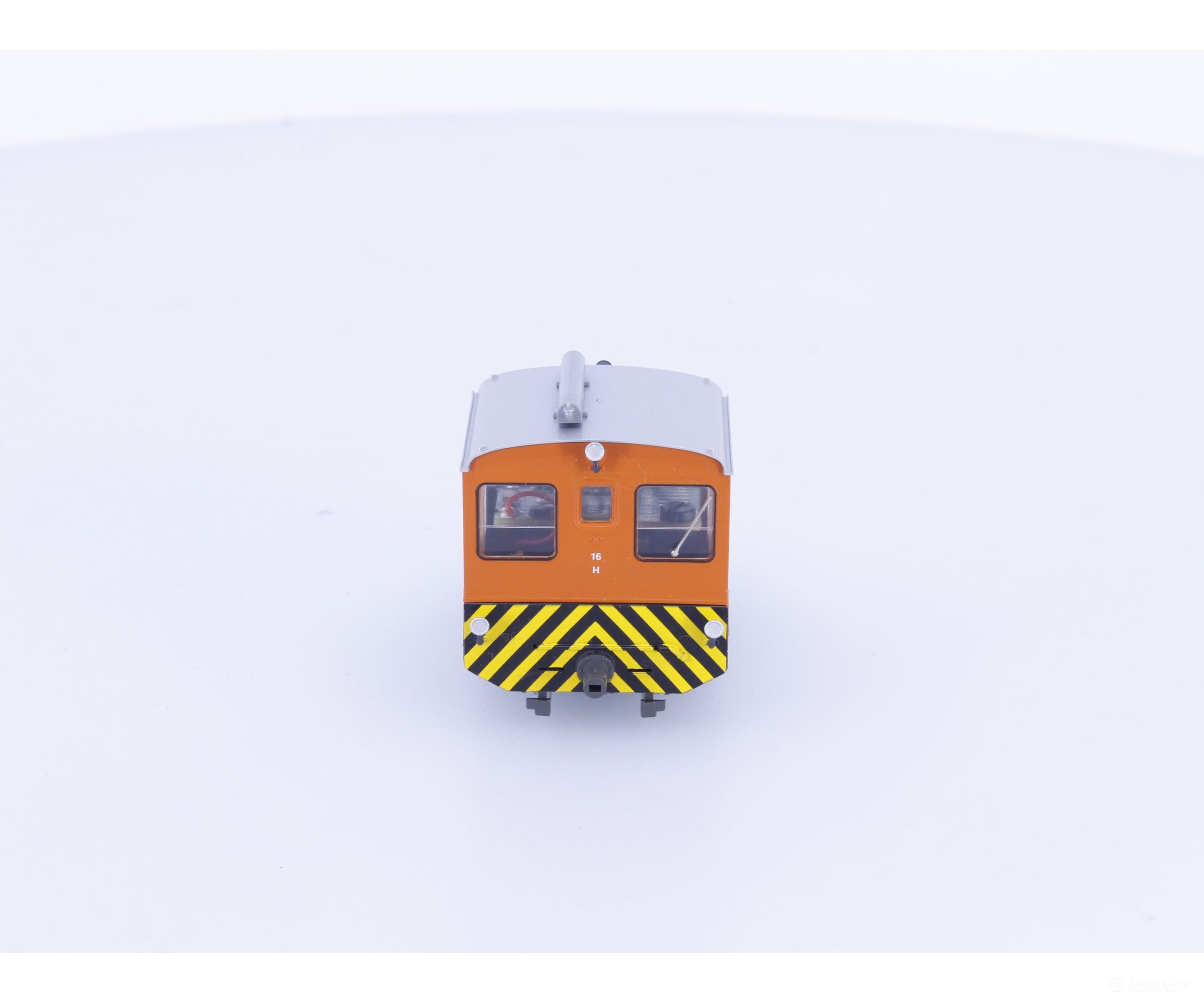 Bemo 1273139 HOm RhB Tm 2/2 Diesel Locomotive Rangiertraktor 16 Analog DC - European Locomotives