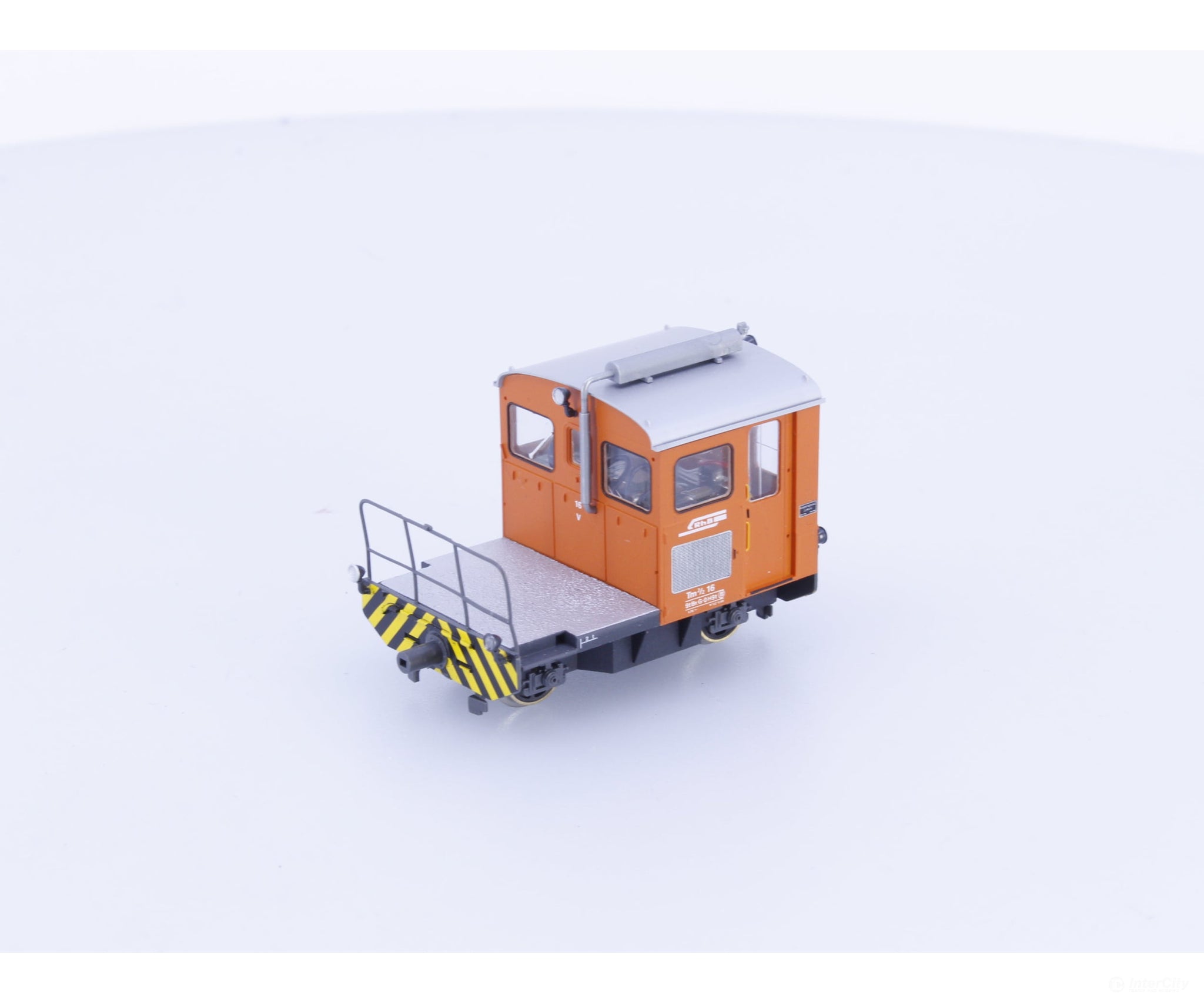 Bemo 1273139 HOm RhB Tm 2/2 Diesel Locomotive Rangiertraktor 16 Analog DC - European Locomotives