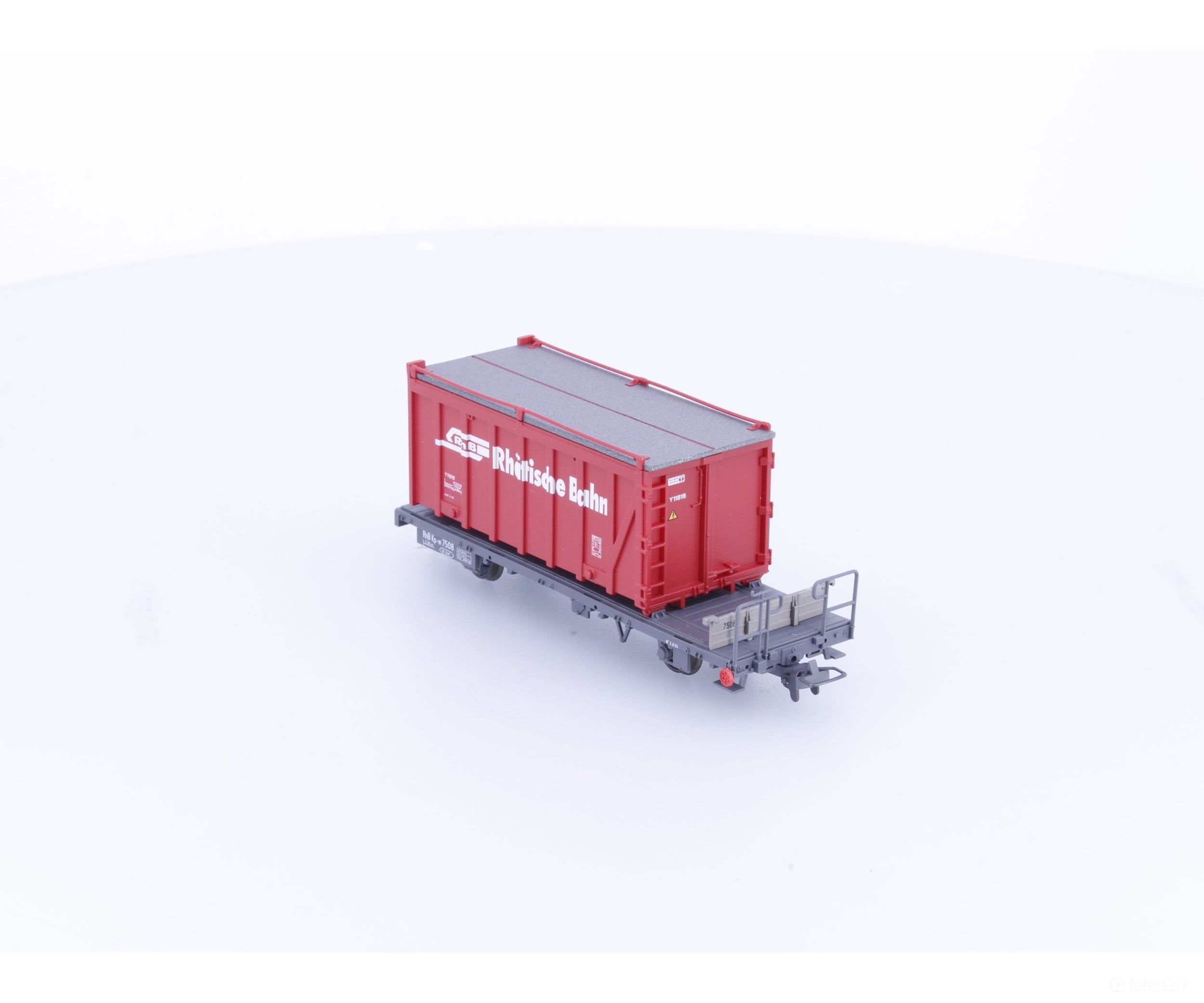 Bemo 2267128 HOm RhB Flat Car with Container Load 2008 Annual Car Kpw7508 - European Freight Cars