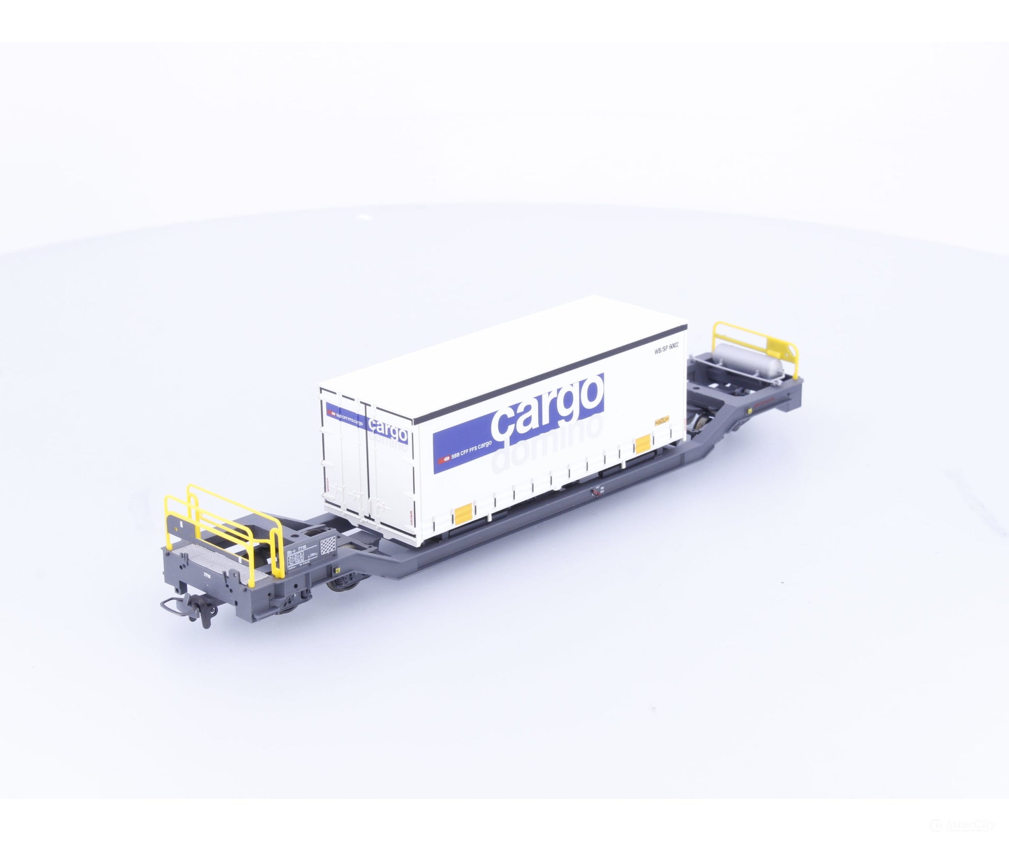 Bemo 2289128 HOm RhB Flat Car with Cargo Domino Container Load Sbv7718 - European Freight Cars