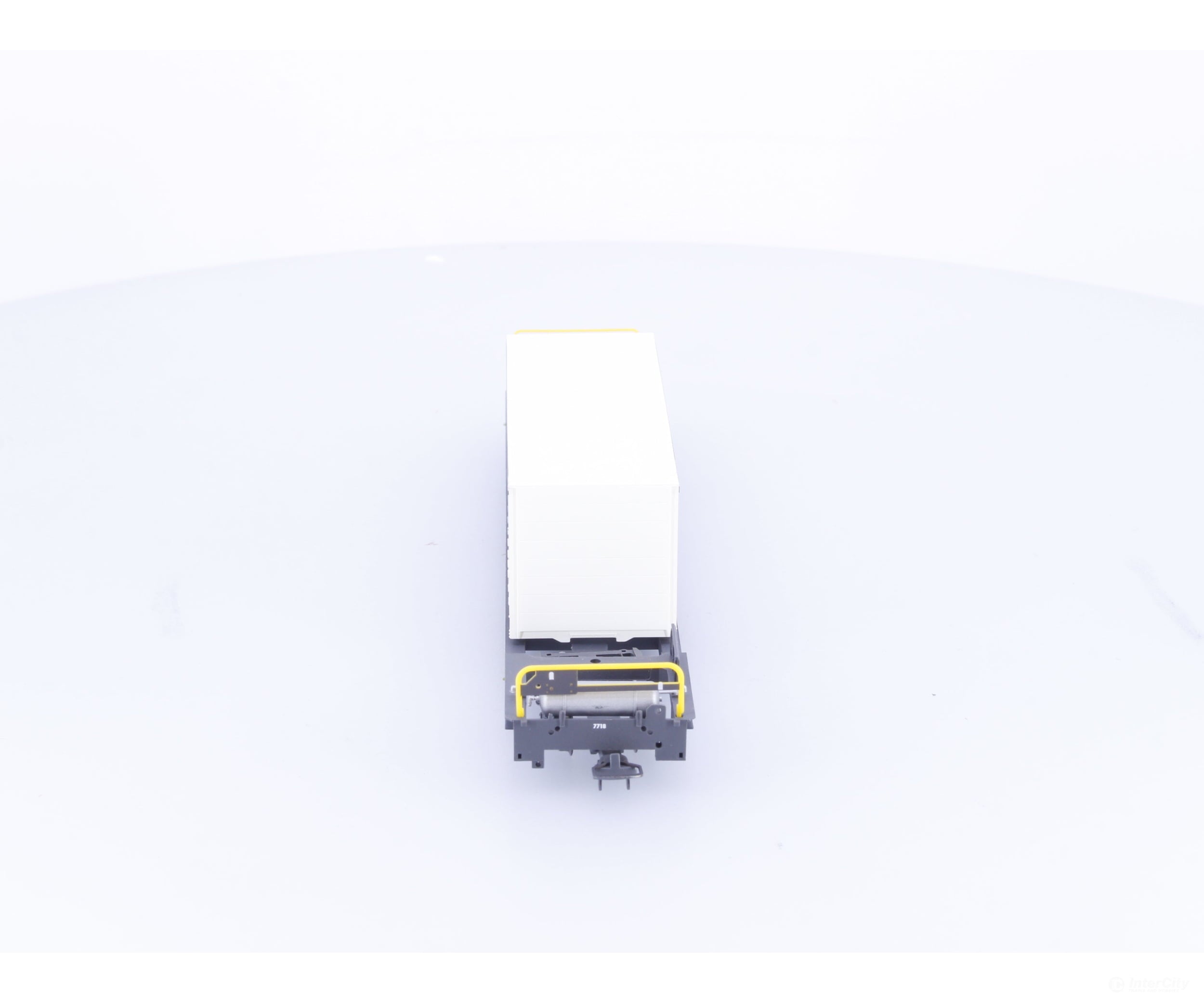 Bemo 2289128 HOm RhB Flat Car with Cargo Domino Container Load Sbv7718 - European Freight Cars