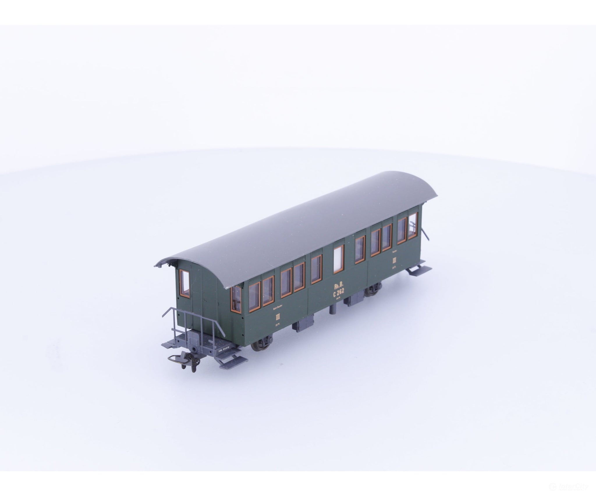 Bemo 3230102 HOm RhB 3rd Class Passenger Car C262 - European Passenger Cars
