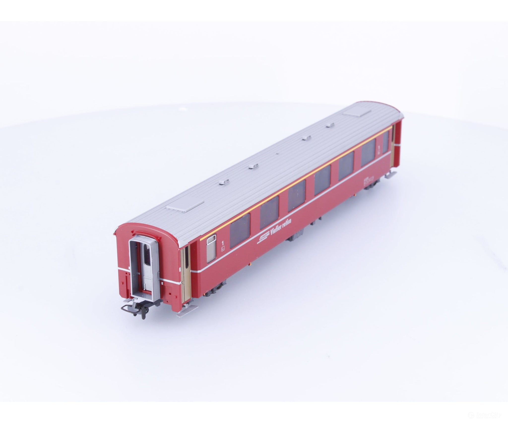 Bemo 3242120 HOm RhB 1st Class Passenger Car EW II A1270 - European Passenger Cars
