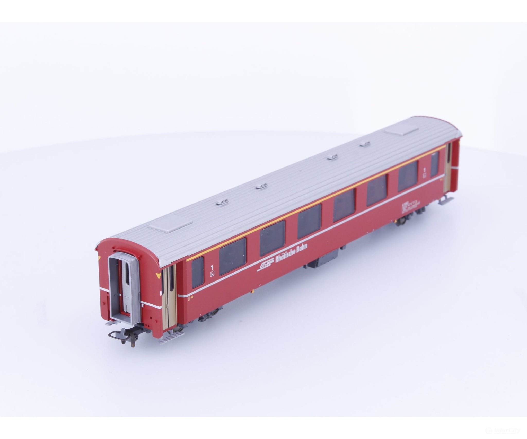 Bemo 3242133 HOm RhB 1st Class Passenger Car EW II A1263 - European Passenger Cars
