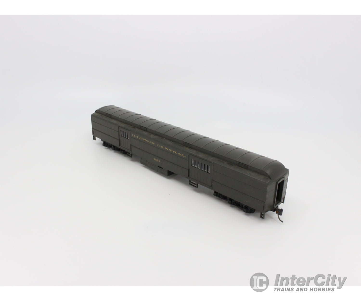 Athearn 5610 Ho Baggage Passenger Car Illinois Central (Ic) 4074 Cars