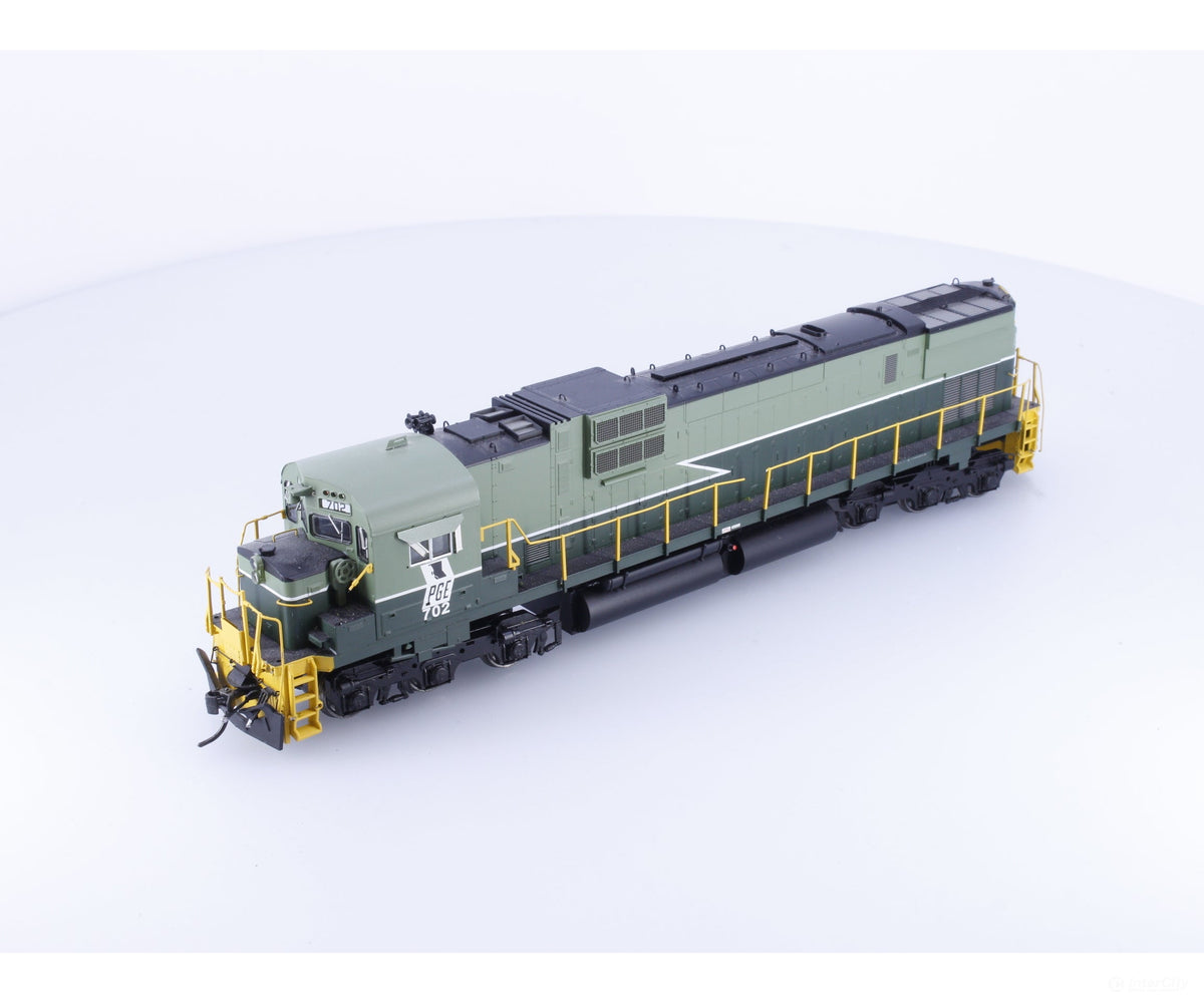 Bowser 23455 HO Alco C630M Diesel Locomotive Tsunami Sound Pacific Great Eastern (PGE) 702 DCC & Sound - Locomotives
