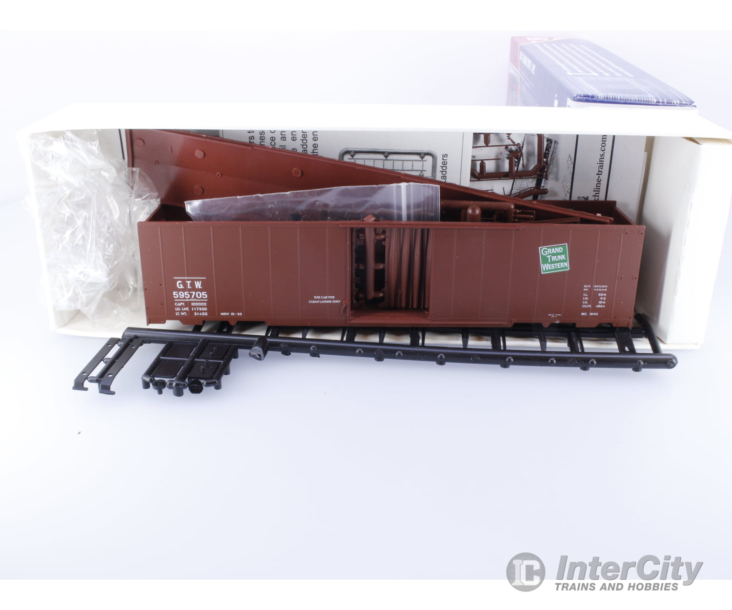 Branchline Trains 1023 HO 50’ Single Door Box Car Grand Trunk Western (GTW) 595705 Freight Cars