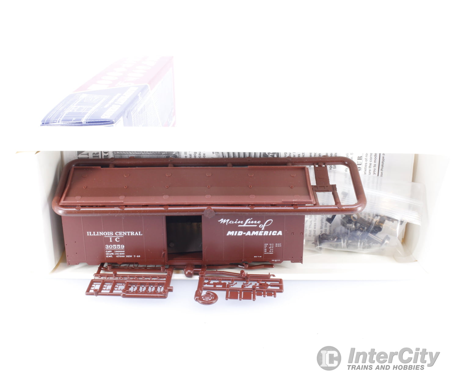 Branchline Trains 1416 HO 40’ AAR Boxcar 6’ Door Kit Illinois Central (IC) 30559 Freight Cars