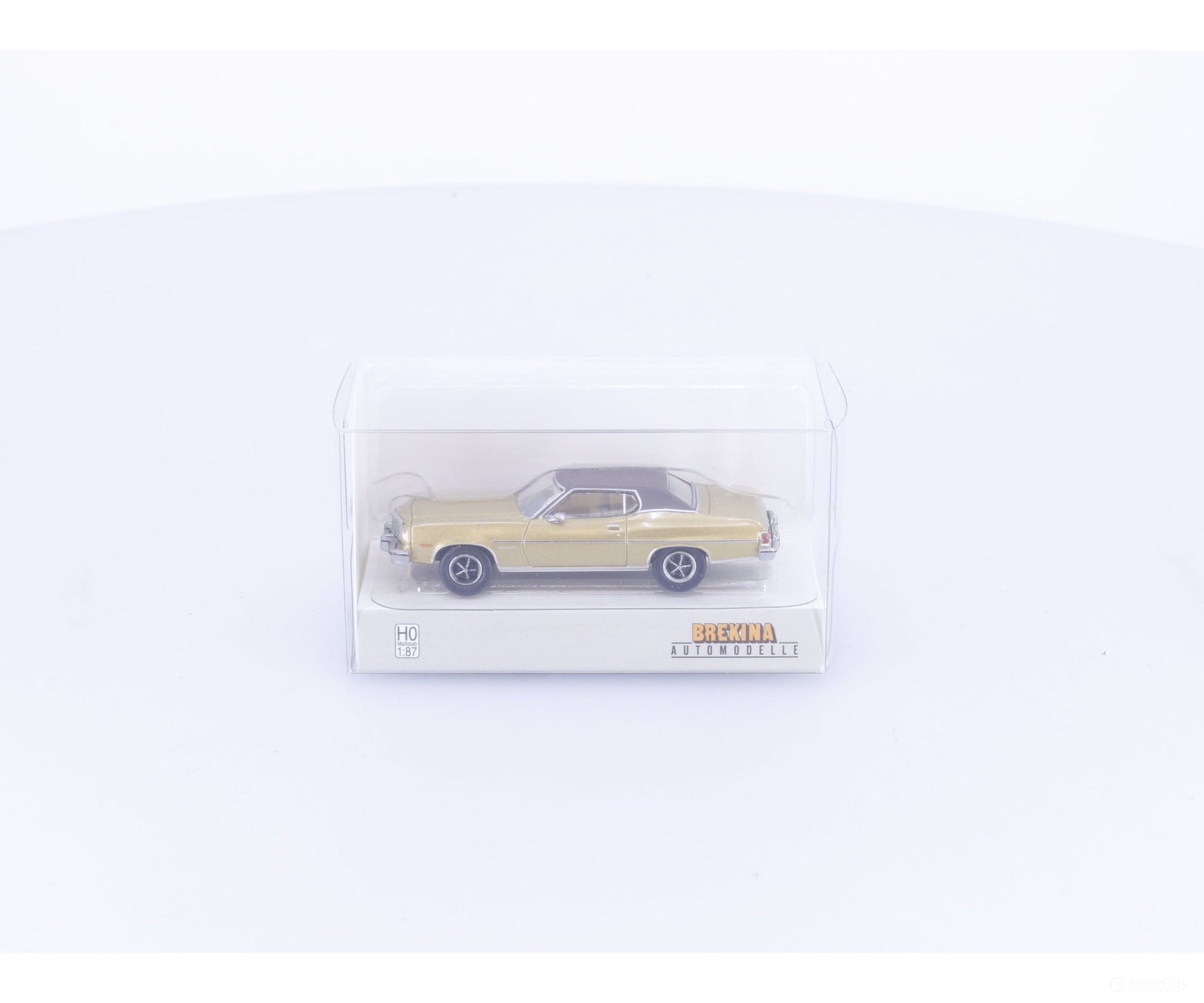 Brekina 19728 HO Ford Gran Torino Gold/Black - Cars & Trucks