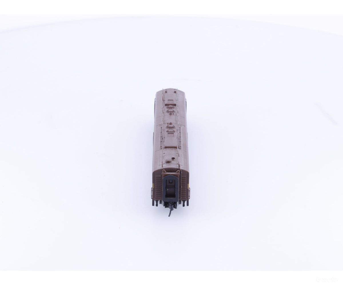 Broadway Limited Imports 3066 N EMD Diesel E8A Locomotive Pennsylvania Railroad (PRR) 5810 DCC & Sound - Locomotives