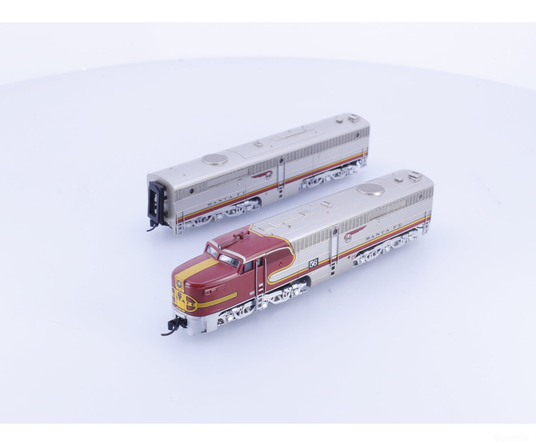 Broadway Limited Imports 3080 N Alco Powered PA/Unpowered PB Warbonnet Diesel Locomotive Set Atchison Topeka and Santa