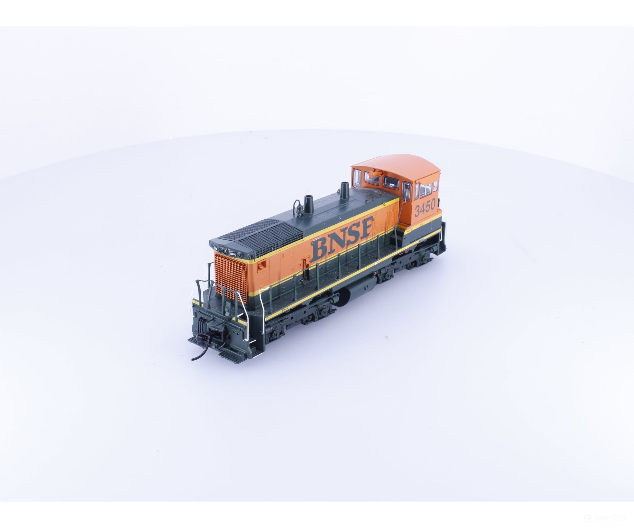 Broadway Limited Imports 5447 HO EMD SW1500 Diesel Locomotive Burlington Northern Santa Fe (BNSF) 3450 DCC & Sound
