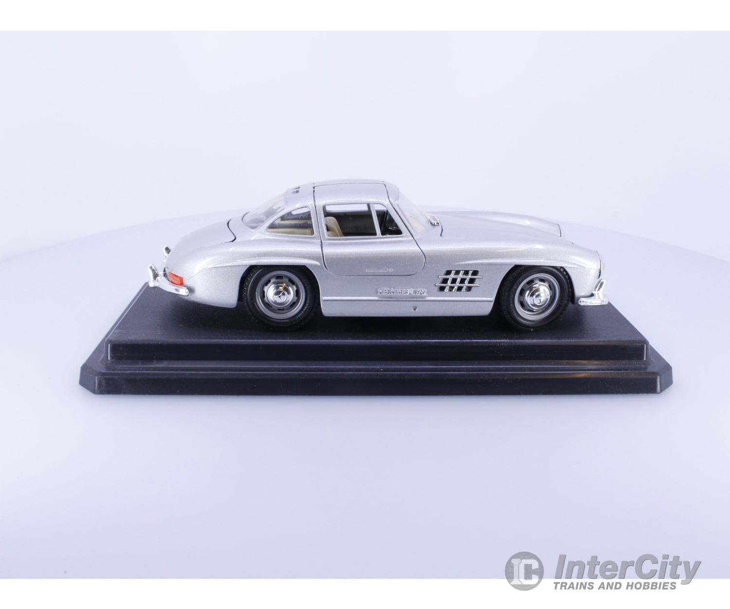 Burago 0522 Mercedes Benz 300 SL 1954 Cars & Trucks