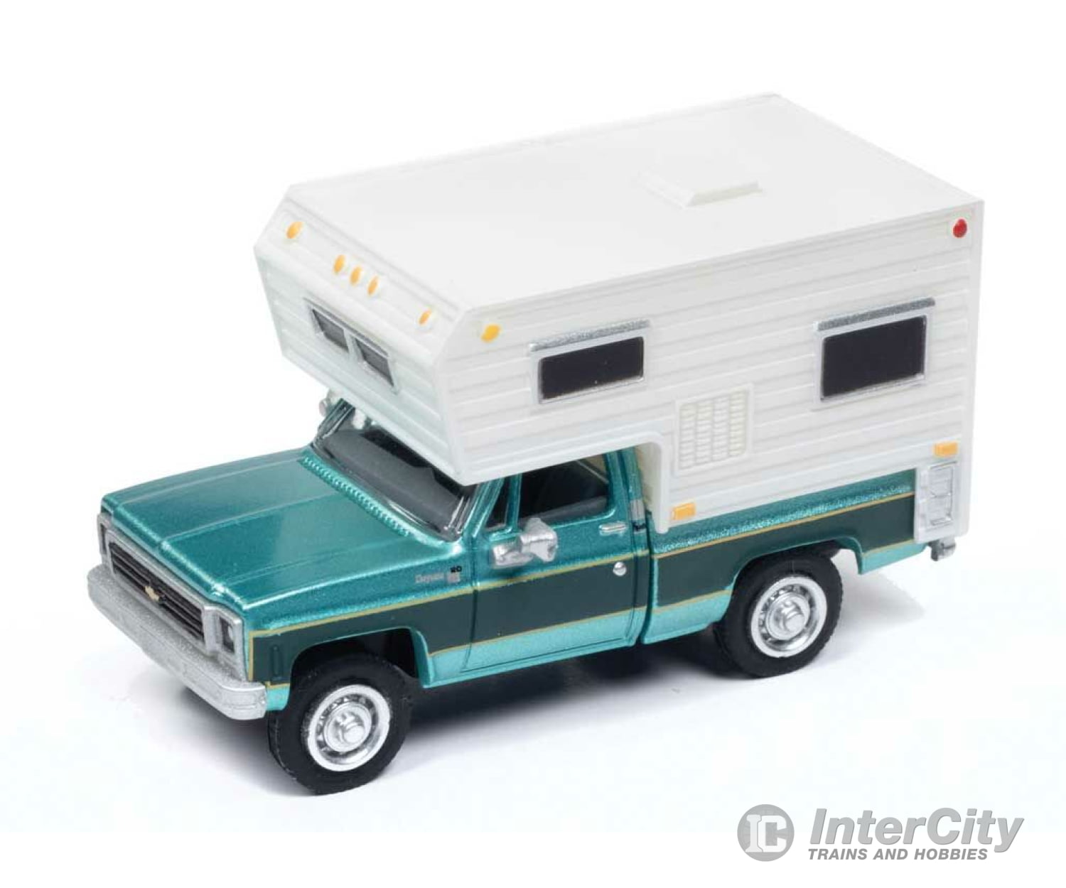 Classic Metal Works Ho 30672 1977 Chevrolet Fleetside Camper Pickup Truck - Assembled -- Light