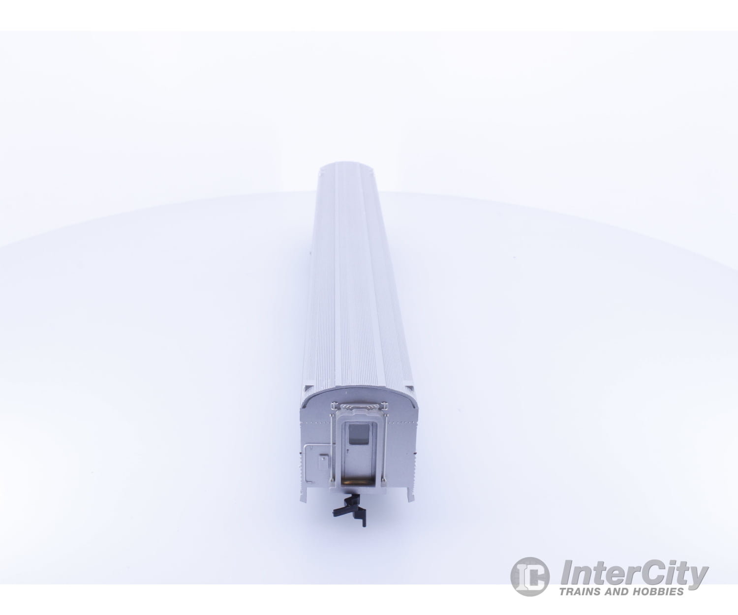 Con Cor 0001-000709 HO 85’ Coach Corrugated Sides Canadian Pacific (CP) 108 Passenger Cars